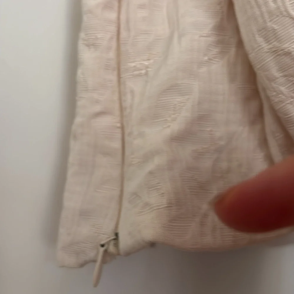Zara Cream Textured Crinkle Sweetheart Puff Sleeve Blouse Sz S NWOT